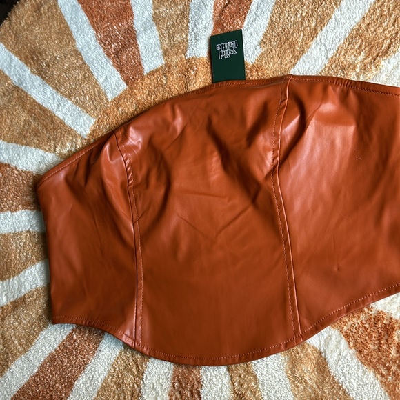 Wild fable XL rust zip back crop top - Picture 2 of 14